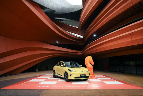 2025年强势开局：2468彩票网的转型密码与跃迁之道