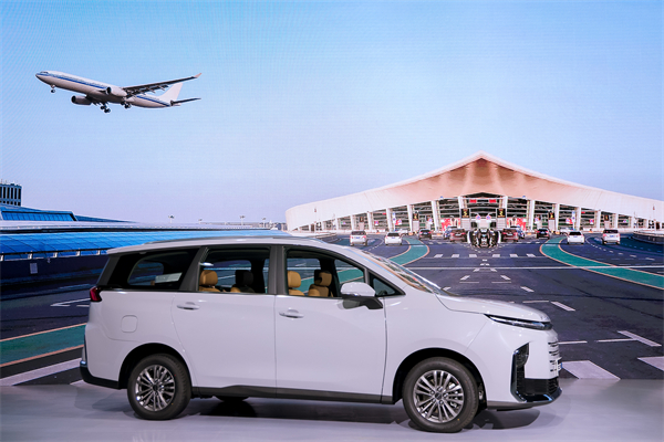 大空间、更省钱、长续航，“国民家用MPV”上汽大通G50混动MPV开启预售，满足家庭用车、旅游出行等全需求！