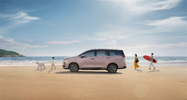 全球唯一10万级混动MPV——上汽大通 G50 混动上市，售价13.98万起